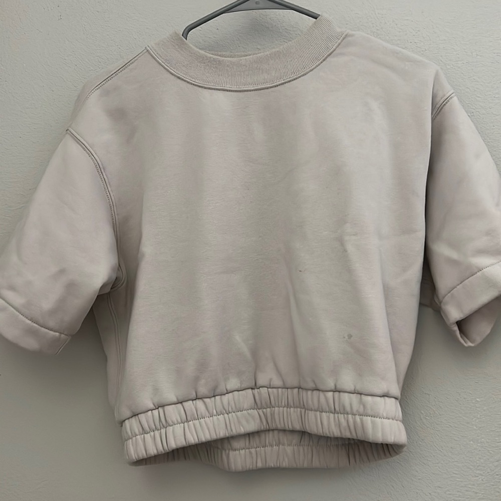 Abercrombie & Fitch Cropped Sweater Shirt